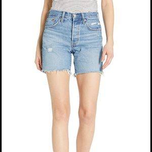 COPY - Levi’s 501 Women’s Shorts Mid Thigh - Size…